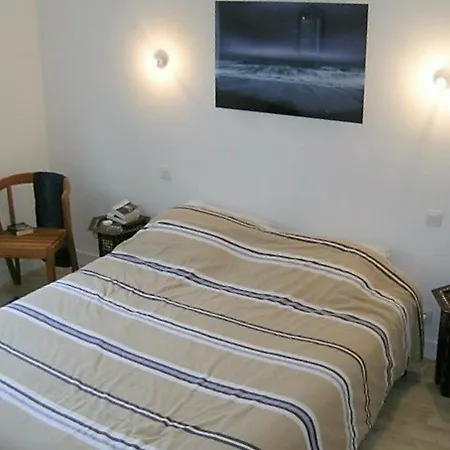 Prázdninový dům Maison La Palmyre, 5 Pieces, 8 Personnes - Fr-1-305b-53 *